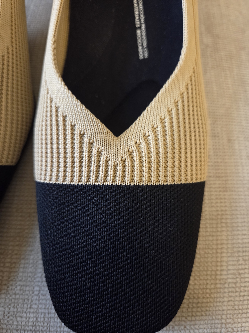 Miss Elastic Beige & Black Knit Cap Toe Low Heel Pumps | EU 40 | Chic Comfort - Picture 7 of 9